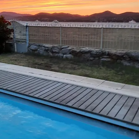 Ξενοδοχείο με διαμερίσματα Playa Del Sol -b6 4*